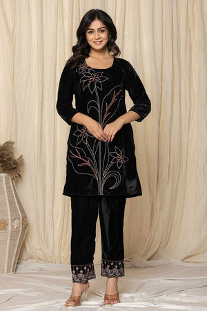 Black Embroidered Velvet Co-Ord Set (1839CRDBK)