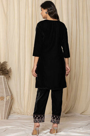 Black Embroidered Velvet Co-Ord Set (1839CRDBK)