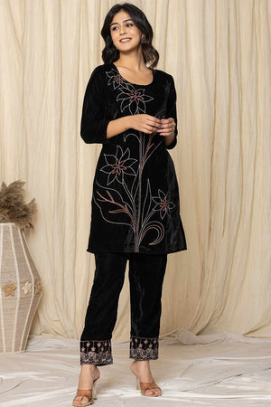 Black Embroidered Velvet Co-Ord Set (1839CRDBK)