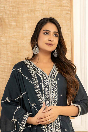 Blue Solid Embroidered Pure Cotton Kurti Pant Set