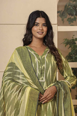 Green Ikat Print Pure Cotton Kurti Pant Set
