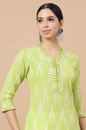 Green Ikat Print Pure Cotton Kurti Pant Set