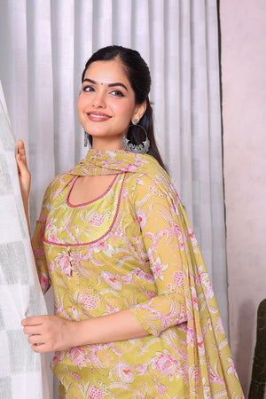Green Floral Printed Chiffon Kurti Pant Set (21green)