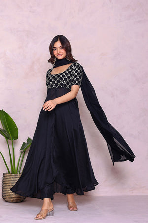 Black Printed Silk Kurti Pant Set (28Blacksilk)