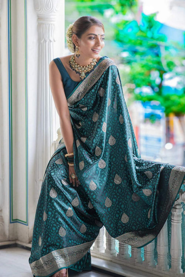 Turquoise Banarasi Woven Soft Silk Saree (50106_2)