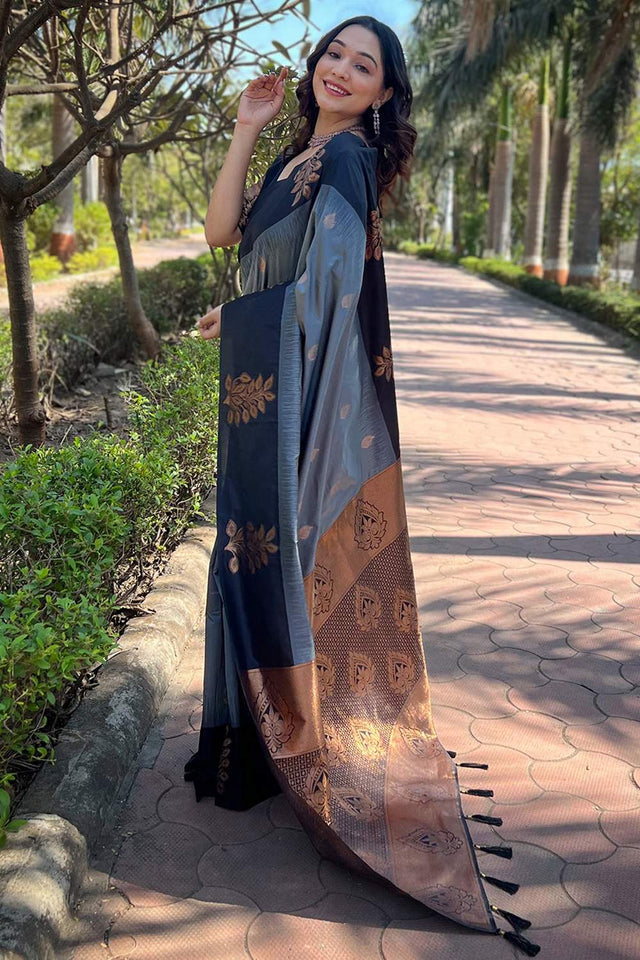 Grey Banarasi Woven Soft Silk Saree (50130_2)
