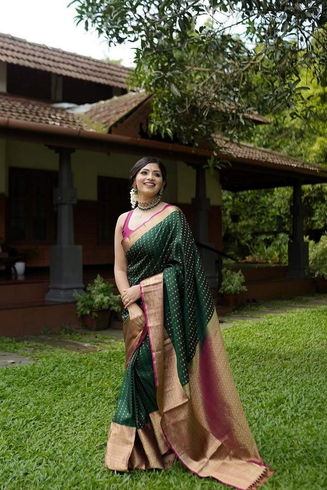 Green Banarasi Woven Soft Silk Saree (50143)