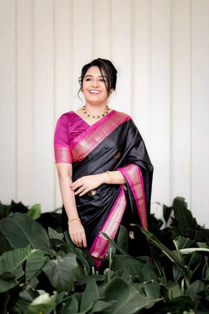 Black Banarasi Woven Soft Silk Saree (55108_1)