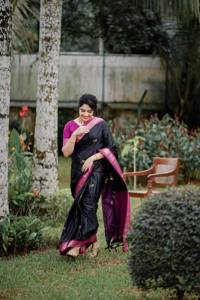 Black Banarasi Woven Soft Silk Saree (55108_1)