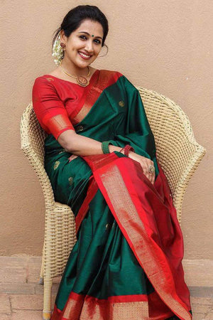 Green Banarasi Woven Soft Silk Saree (55108_4)