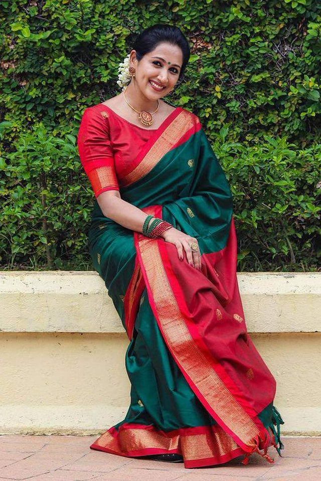 Green Banarasi Woven Soft Silk Saree (55108_4)