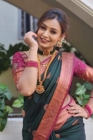 Green Banarasi Woven Soft Silk Saree (55112)