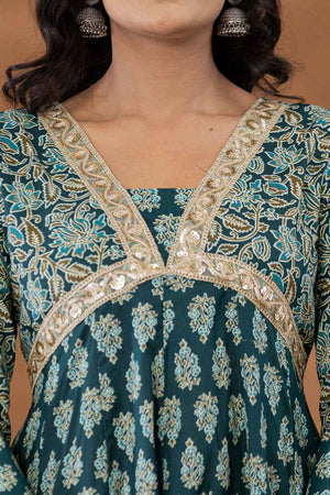 Green Ethnic Motifs Thread Work Pure Cotton Kurti Pant Set