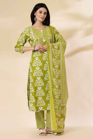 Green Floral Printed Cotton Kurti Pant Set
