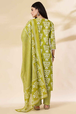 Green Floral Printed Cotton Kurti Pant Set