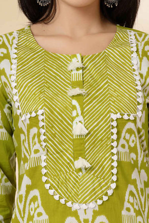 Green Floral Printed Cotton Kurti Pant Set