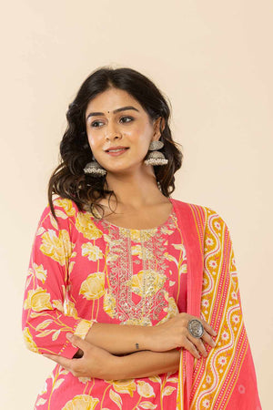 Pink Floral print Cotton Kurti Pant Set