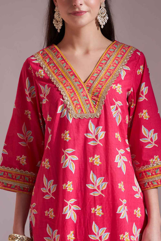 Pink Floral Printed Cotton Kurti Pant Set