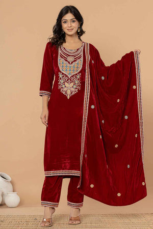 Red Solid Embroidered Velvet Kurti Pant Set (6185SKDMR)