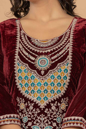 Brown Solid Embroidered Velvet Kurti Pant Set (6186SKDBUG)