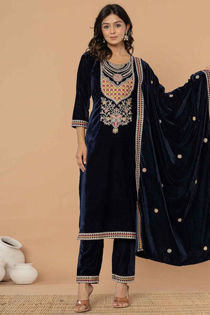 Blue Solid Embroidered Velvet Kurti Pant Set (6186SKDNB)