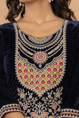 Blue Solid Embroidered Velvet Kurti Pant Set (6186SKDNB)