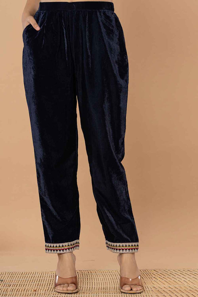 Blue Solid Embroidered Velvet Kurti Pant Set (6186SKDNB)