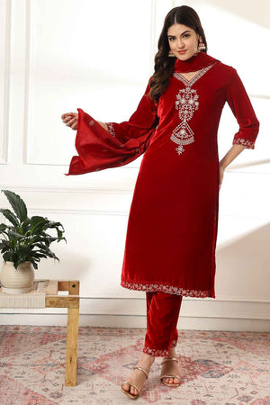 Red Solid Embroidered Velvet Kurti Pant Set (6230SKDMR)