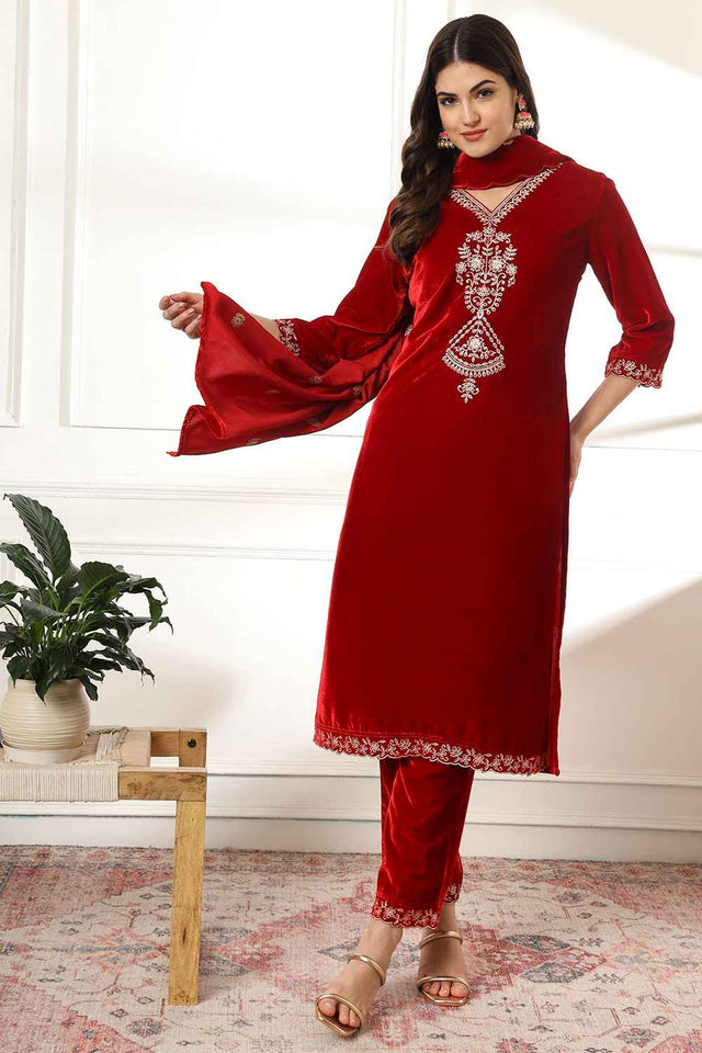 Red Solid Embroidered Velvet Kurti Pant Set (6230SKDMR)