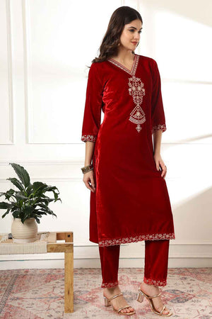 Red Solid Embroidered Velvet Kurti Pant Set (6230SKDMR)