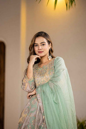 Green Floral Print Zari Work Pure Cotton Kurti Pant Set