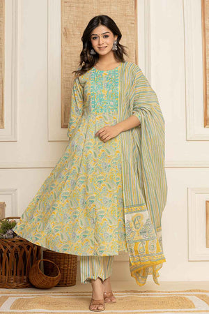 Yellow Paisley Print Thread Work Pure Cotton Kurti Pant Set