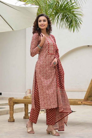 Red Ethnic Motifs Beads and Stones Embossed Pure Cotton Kurti Pant Set