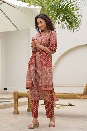 Red Ethnic Motifs Beads and Stones Embossed Pure Cotton Kurti Pant Set
