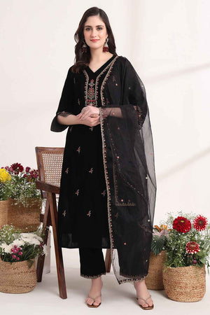 Black Solid Velvet Kurti Pant Set (6925SKDBK)