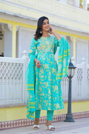 Turquoise Floral Print Zari Work Pure Cotton Kurti Pant Set