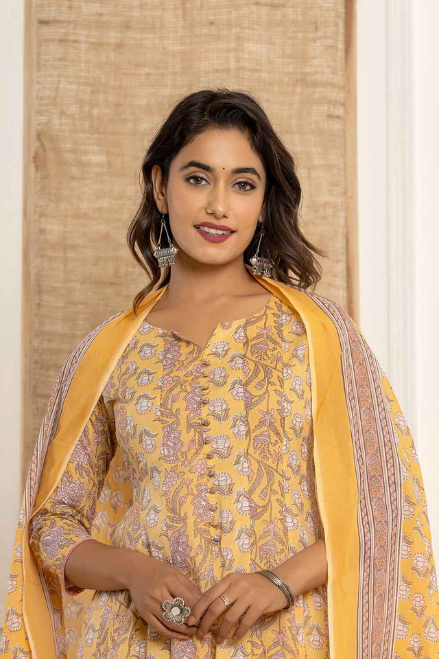 Yellow Floral Print Pure Cotton Kurti Pant Set