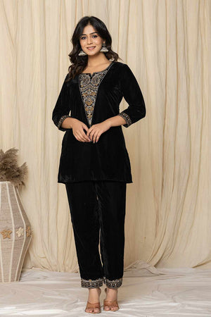 Black Embroidered Velvet Co-Ord Set (7158CRDBK)