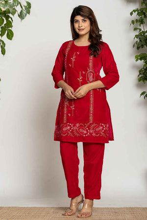 Pink Embroidered Work Velvet Co-Ord Set (7161CRDPK)
