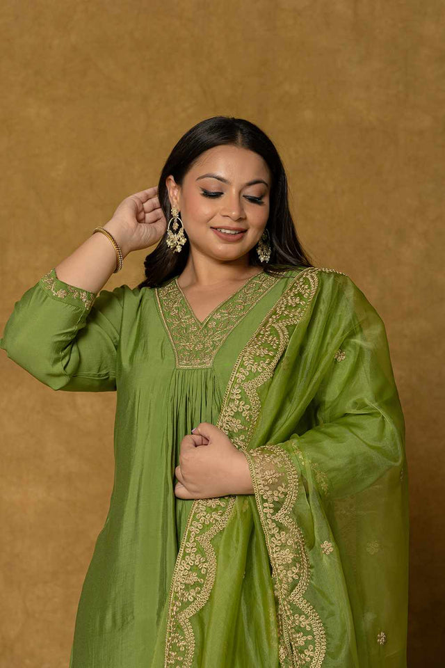 Green Solid Silk Blend Kurti Pant Set