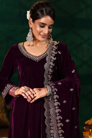Maroon Velvet Embroidered Kurti Pant Set