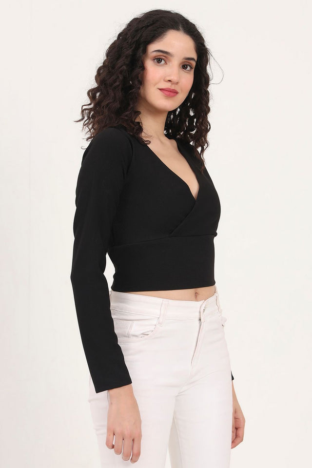 Black Solid Knited Tops & Tunics