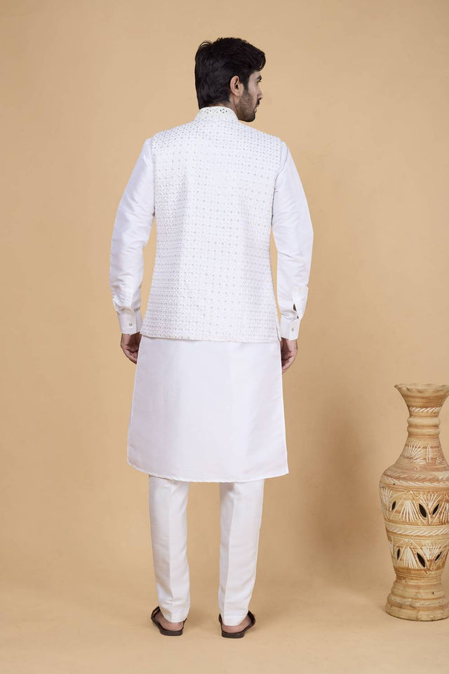 Men's Off White Embroidered Silk Kurta Set with Jacket