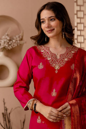 Red Floral Embroidered Silk Blend Straight Cut Suits