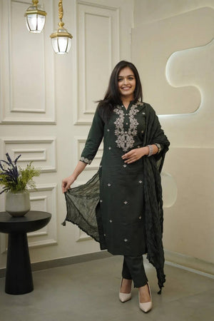 Mehendi Floral Embroidered Cotton Straight Cut Suits