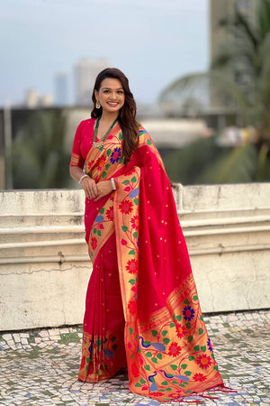 Pink Woven Paithani Silk Saree
