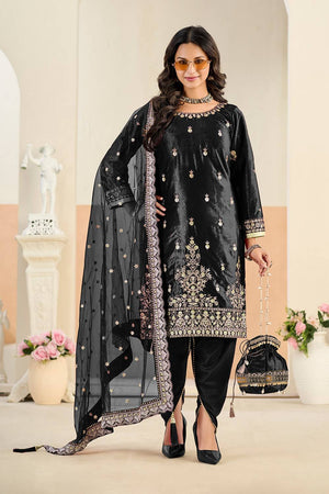 Black Floral Embroidered Velvet Punjabi Suit Set