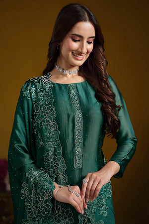 Green Embroidered Georgette Straight Cut Suits (ACA5311)