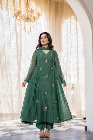 Green Floral Embroidered Chanderi Straight Cut Suits (ACA5324)