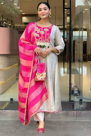 Pink Embroidered Silk Anarkali Suits (ACA5483)